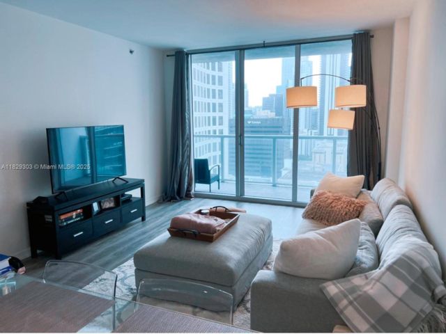  1 BR,  1.00 BTH &nbsp; style home in Miami