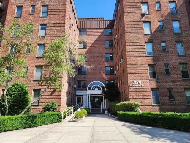  2 BR,  1.00 BTH &nbsp;Co-op style home in Sheepshead Bay