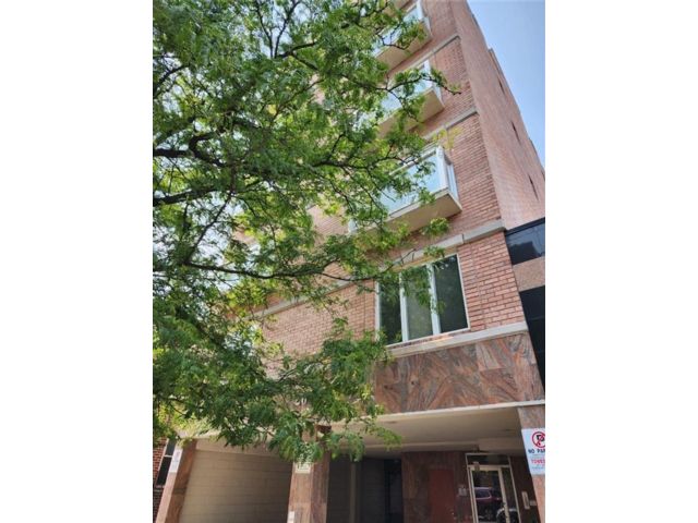  1 BR,  1.00 BTH &nbsp;Condominium style home in Sheepshead Bay