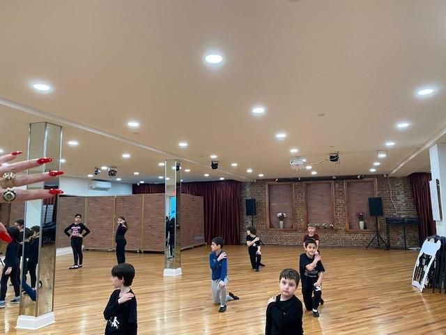 Studio,  0.00 BTH &nbsp;Business only style home in Midwood