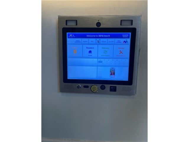  1 BR,  1.00 BTH &nbsp;Co-op style home in Midwood