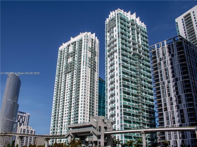  1 BR,  1.50 BTH &nbsp; style home in Miami