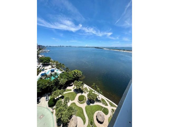  3 BR,  3.00 BTH &nbsp; style home in Miami