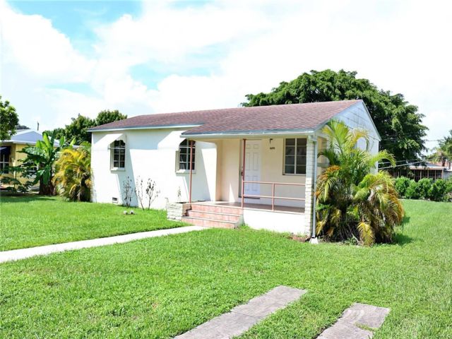  3 BR,  1.00 BTH &nbsp; style home in Miami