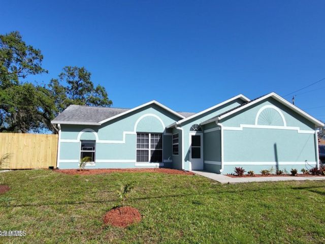  3 BR,  2.00 BTH &nbsp; style home in Melbourne