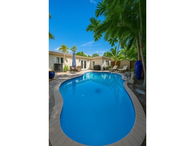  2 BR,  2.00 BTH &nbsp; style home in Fort Lauderdale