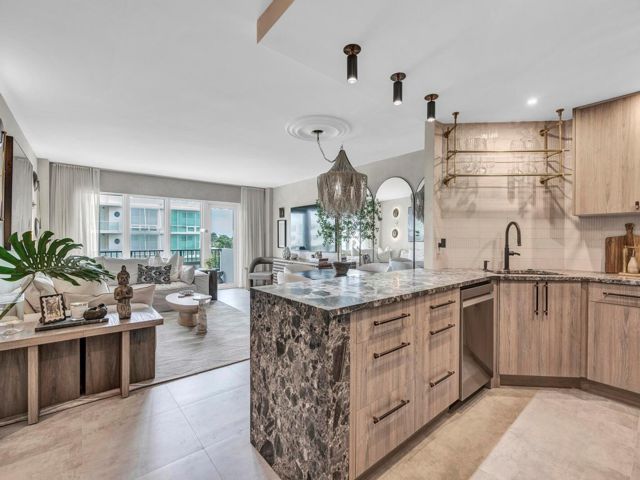  2 BR,  2.00 BTH &nbsp; style home in Fort Lauderdale