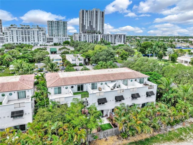  4 BR,  3.50 BTH &nbsp; style home in Fort Lauderdale