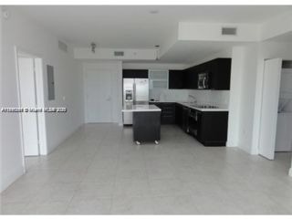  2 BR,  2.00 BTH &nbsp; style home in Miami