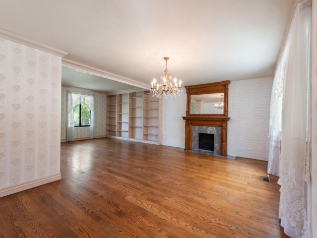  4 BR,  3.50 BTH &nbsp;2 story style home in Taylorsville