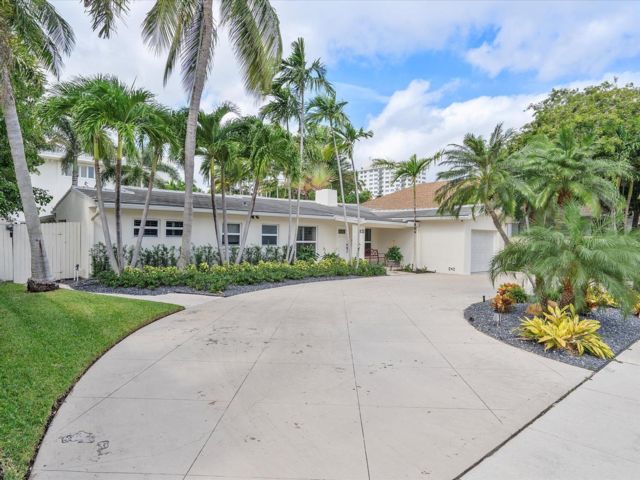  3 BR,  3.00 BTH &nbsp; style home in Fort Lauderdale