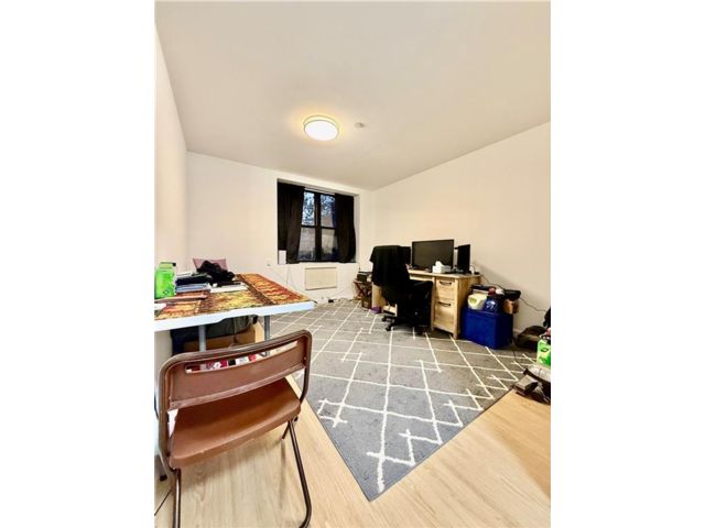  2 BR,  1.00 BTH &nbsp;Multi-family style home in Sunset Park