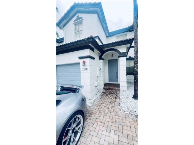  3 BR,  2.50 BTH &nbsp; style home in Medley