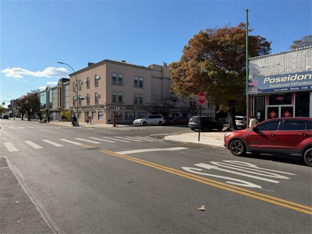 Studio,  0.00 BTH &nbsp;Commercial style home in Bath Beach