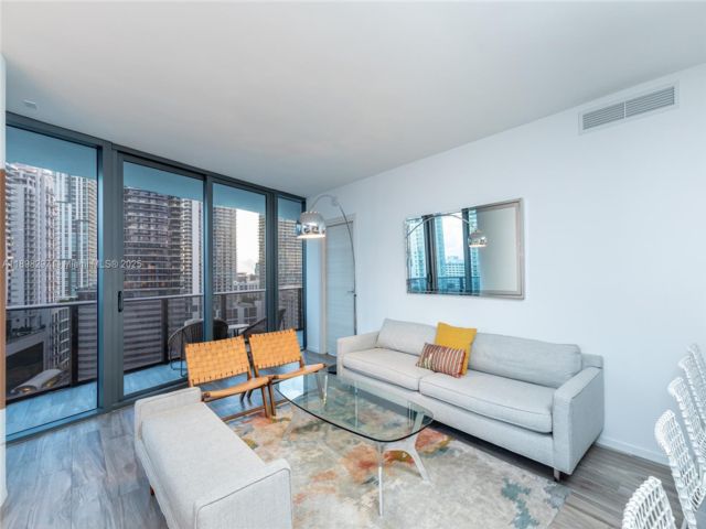  3 BR,  3.00 BTH &nbsp; style home in Miami