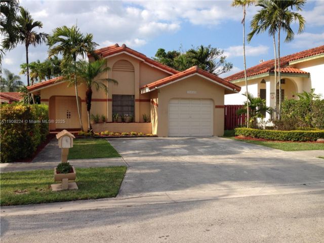  4 BR,  2.00 BTH &nbsp; style home in Miami