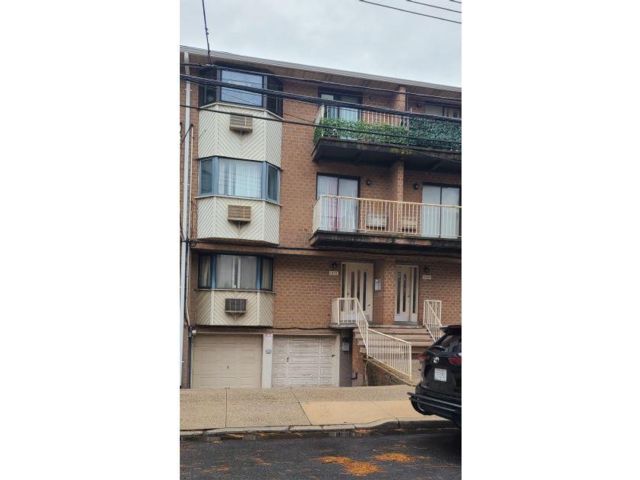  2 BR,  2.00 BTH &nbsp;Condominium style home in Georgetown