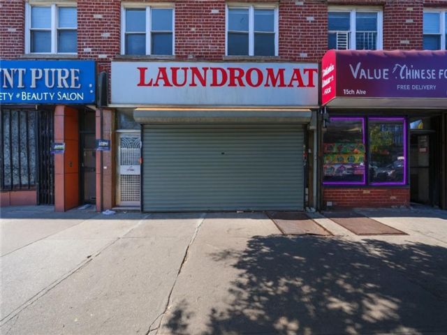 Studio,  0.00 BTH &nbsp;Mixed use style home in Bensonhurst