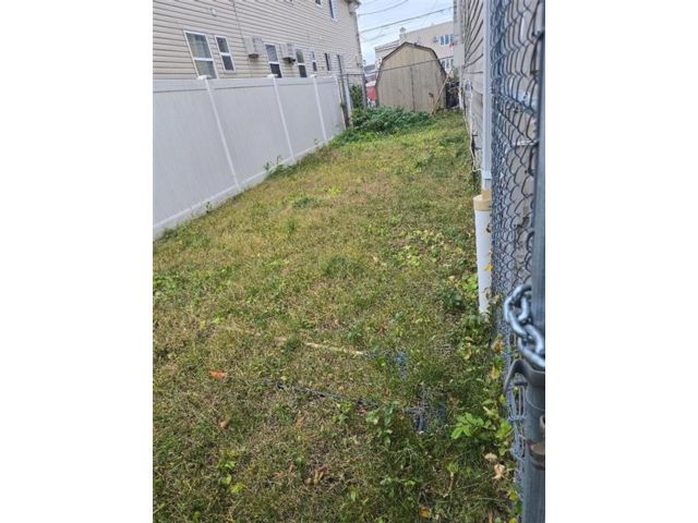 [PHOTO]