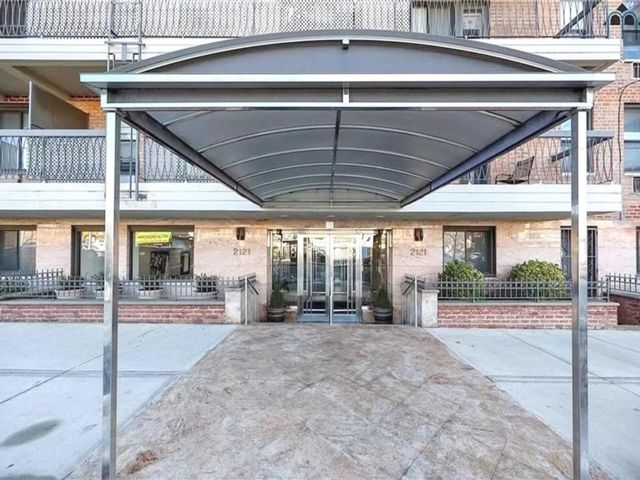 Studio,  1.00 BTH &nbsp;Condominium style home in Bensonhurst