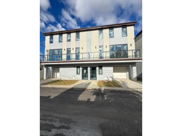  2 BR,  1.50 BTH &nbsp; style home in Brooklyn