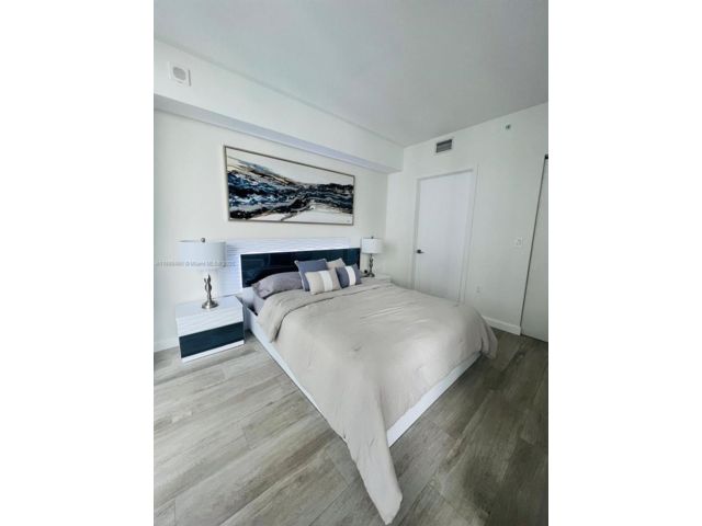  2 BR,  2.00 BTH &nbsp; style home in Miami