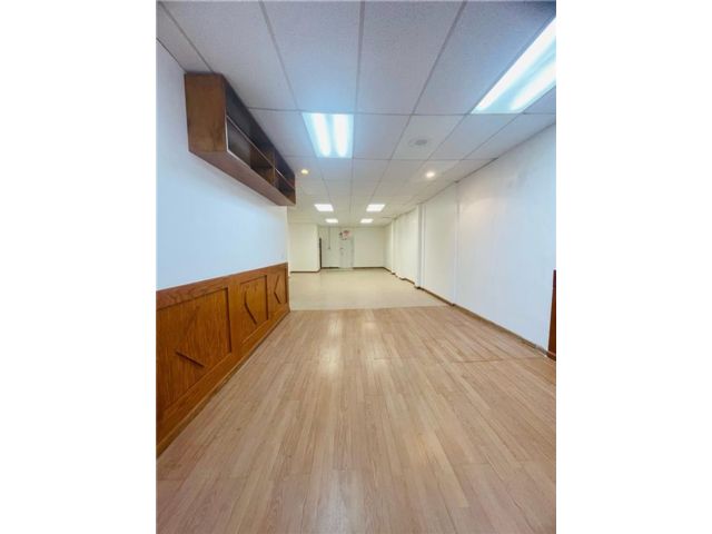 Studio,  0.00 BTH &nbsp;Business only style home in Boro-park