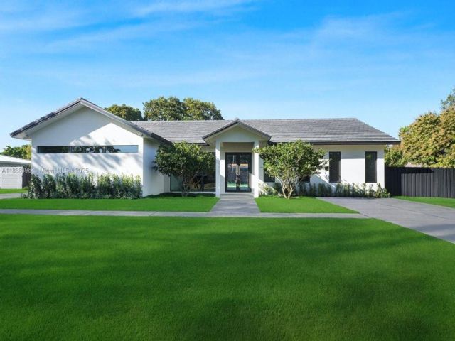  5 BR,  4.00 BTH &nbsp; style home in Cutler Bay