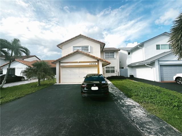  4 BR,  2.50 BTH &nbsp; style home in Miami