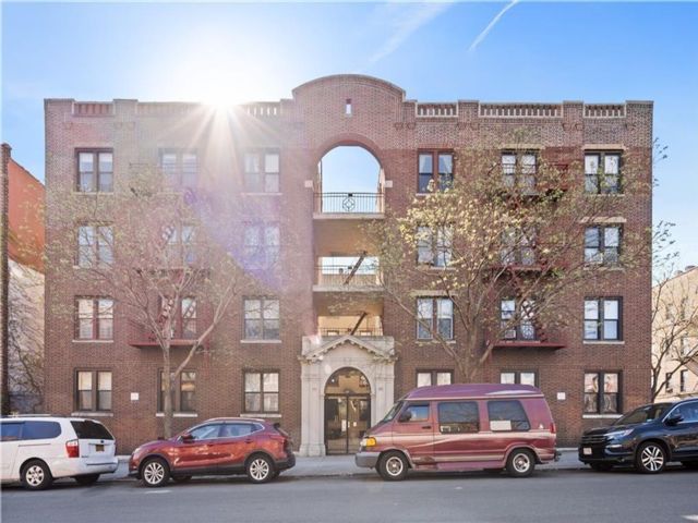  2 BR,  1.00 BTH &nbsp;Co-op style home in Sunset Park