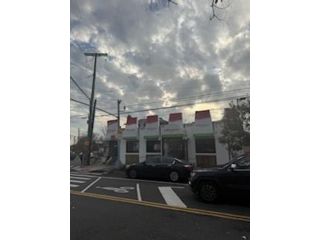 Studio,  0.00 BTH &nbsp;Commercial style home in South Beach