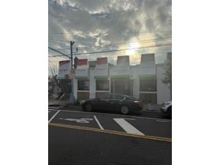 [PHOTO]