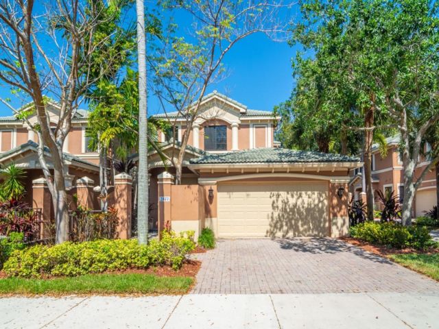  3 BR,  3.00 BTH &nbsp; style home in Fort Lauderdale