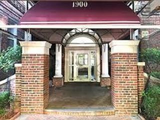  1 BR,  1.00 BTH &nbsp;Co-op style home in Midwood