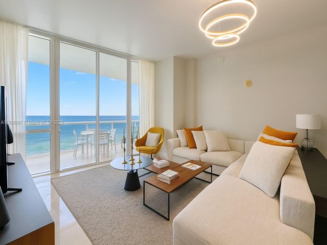  3 BR,  3.00 BTH &nbsp; style home in Sunny Isles Beach