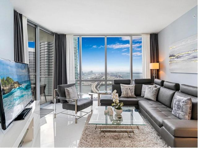  2 BR,  3.00 BTH &nbsp; style home in Miami