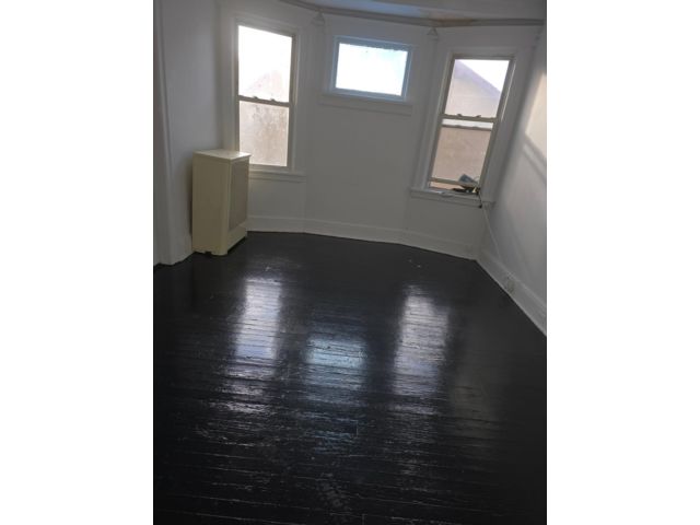  3 BR,  1.00 BTH &nbsp; style home in Mount Vernon