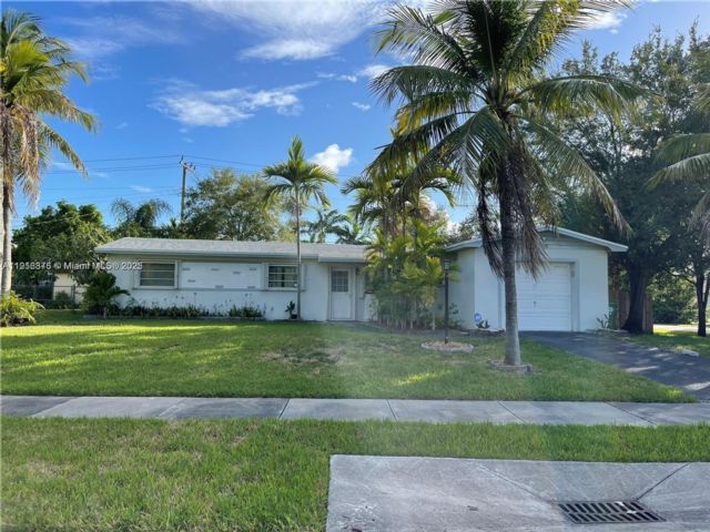  3 BR,  2.00 BTH &nbsp; style home in Cutler Bay