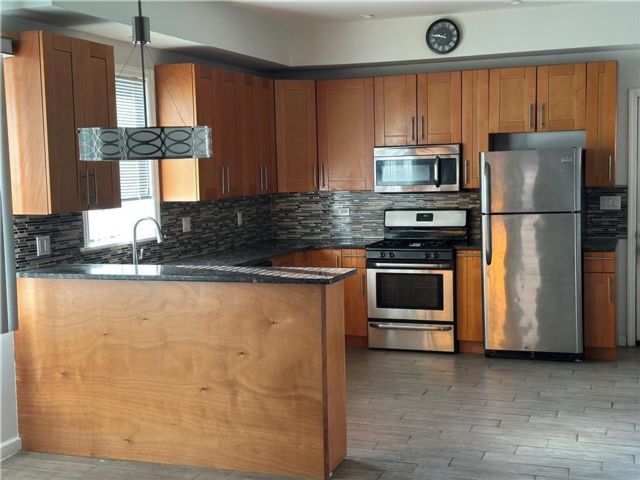  3 BR,  1.00 BTH &nbsp;Single family style home in Old Town