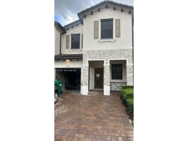  4 BR,  2.50 BTH &nbsp;Townhouse style home in Homestead