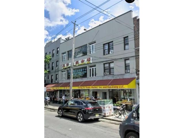Studio,  0.00 BTH &nbsp;Store style home in Sheepshead Bay