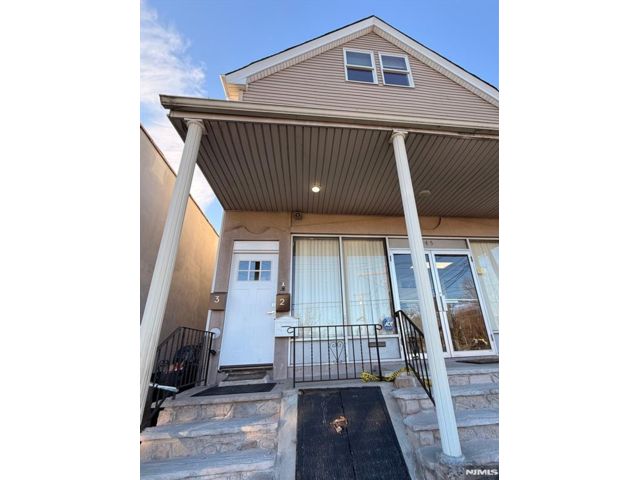 [Clifton Real Estate, listing number 3325520]