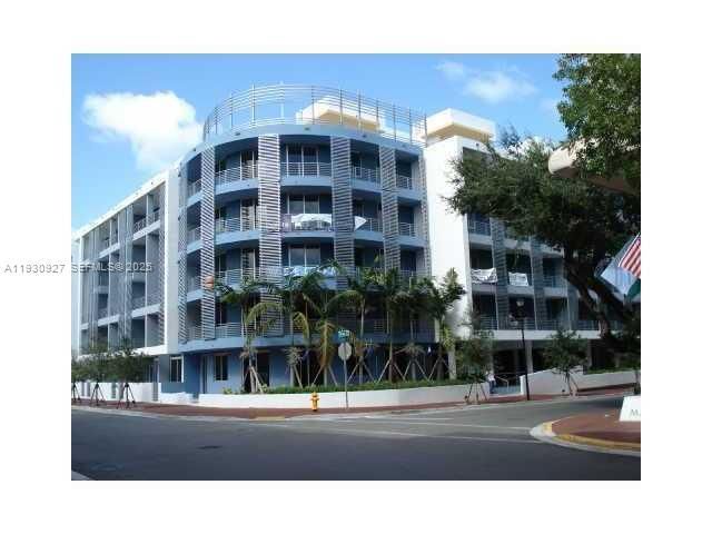  1 BR,  1.50 BTH &nbsp; style home in Miami