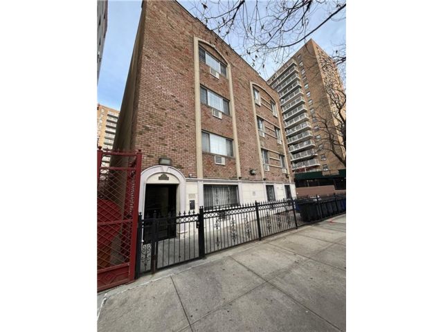 [East Tremont Real Estate, listing number 3325600]