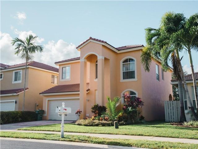  3 BR,  2.50 BTH &nbsp; style home in Pembroke Pines
