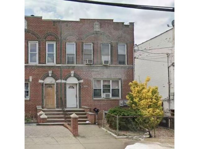  9 BR,  0.00 BTH &nbsp;Multi-family style home in Bensonhurst