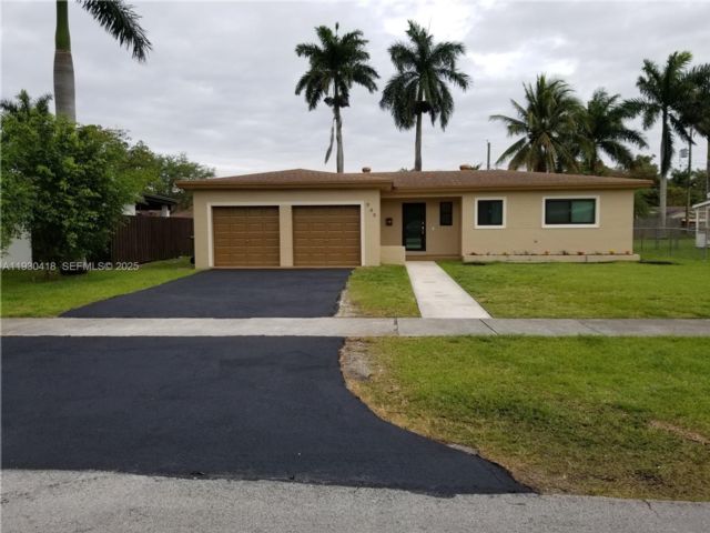  3 BR,  2.00 BTH &nbsp; style home in Homestead