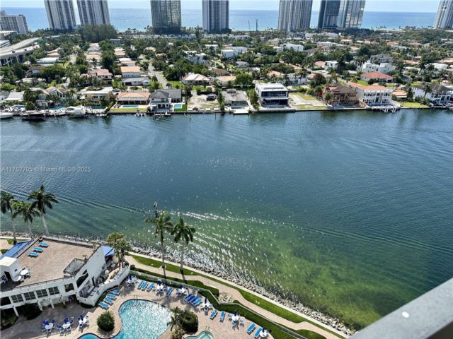  2 BR,  3.00 BTH &nbsp; style home in Aventura