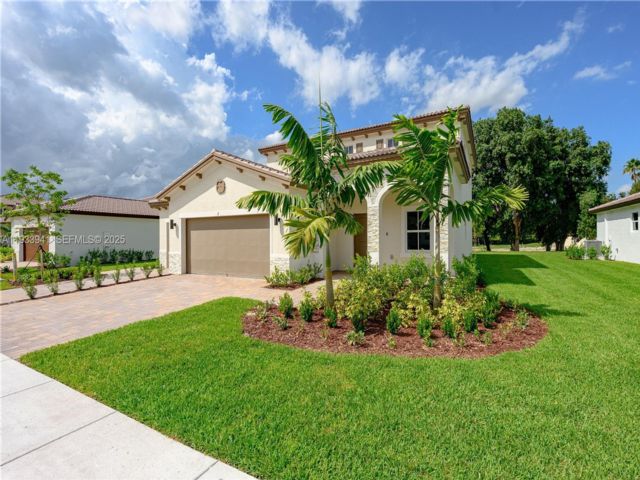  3 BR,  2.50 BTH &nbsp; style home in Homestead