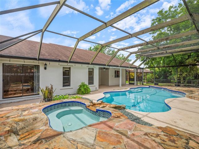  4 BR,  2.00 BTH &nbsp;European style home in Miami